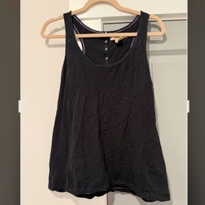 Women's Black Sleeveless Top
